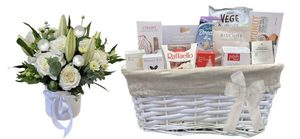 Candle: White Festive