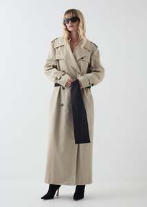 Madison Trench in Camel & Black