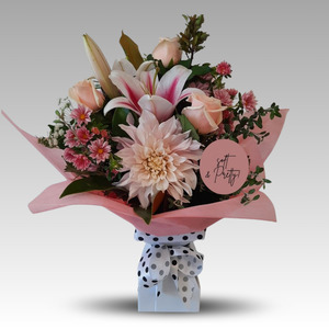 Birthday: Peachy Queen Arrangement