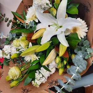 Mothers Day 2025: Verdant Bouquet
