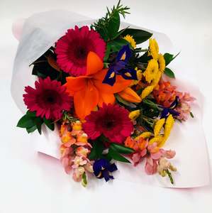 Mothers Day 2025: Saffron Bouquet