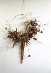 Dried Arrangements: Large Dried Wreath