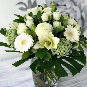 Bouquets: Classic Bouquet In A Vase