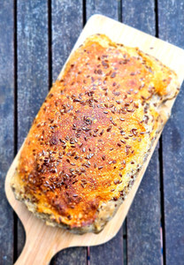 linseed and toasted sesame FlourBro