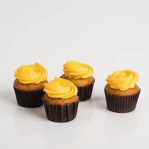 Cupcakes And Cakes: Petal Salted Caramel Cupcakes