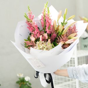 Flowers Bouquets: Market Bouquet - Blushing Pinks