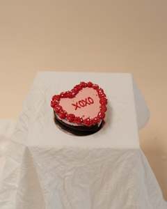 Claire's Valentines My Heart is Yours Cake