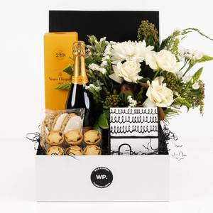 Gifts Combo Flower Gifts: A Veuve Christmas Gift Hamper