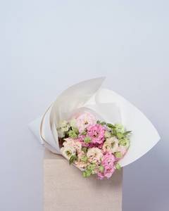Occasion Birthday: Seasonal Lisianthus – Soft Pastel Bouquet