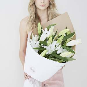Lily En Masse Bouquet