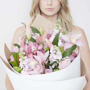 Subscription: signature bouquet subscription