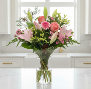 tag1: Bright Seasonal held mix bouquet