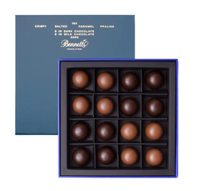 Bisko: BENNETTS OF MANGAWHAI CRISPY SALTED CARAMEL PRALINE, Chocolate Flowers By Joanne