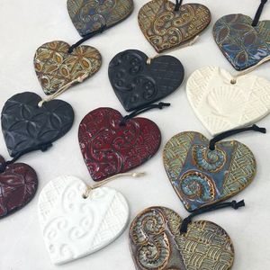 Michelle Bow Ceramic Kowhaiwhai Swinging Heart, Gifts Flowers By Joanne