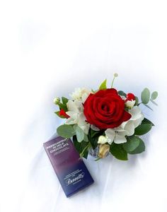 Products: Sweet Gesture, Fresh Flowers Flowers By Joanne