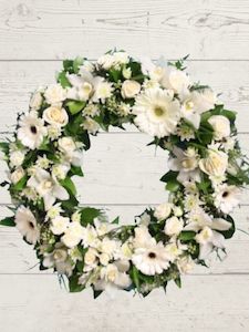 Sympathy 1: White sympathy Wreath.