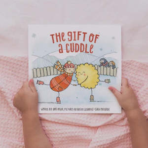Books And Colouring: Gift of a Cuddle – paperback