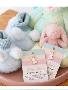 Keepsake Pins: Keepsake pin - Bunny Kisses