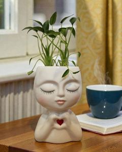 Plants H: Valentina Love Pot – Ceramic Foliage Gift (H)