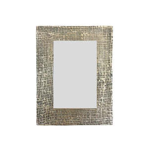PHOTO FRAME IN ANTIQUE BRASS FINISH - 4X6"