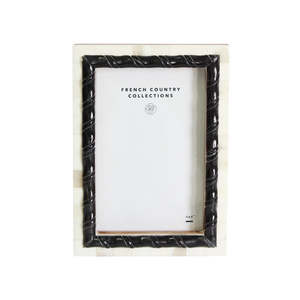 Black & White Spiral Photo Frame 4x6"