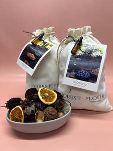 Christmas: Studio Hart - Forest Floor