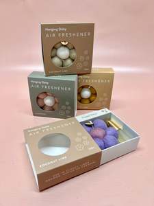 Lifestyle: Hanging Daisy Air Fresheners