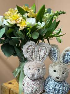 New Baby: Welcome Little One – Vase and Bunny Gift Set