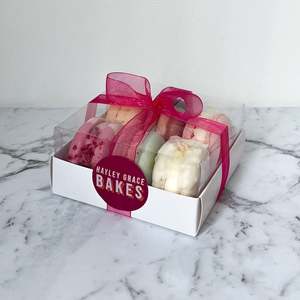 Hayley Grace bakes Cocktail Macaron Collection