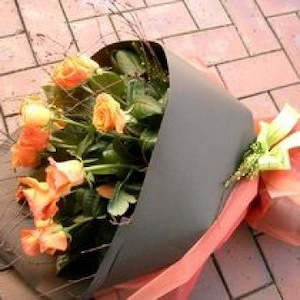 Valantines Day: Twelve Coloured Roses