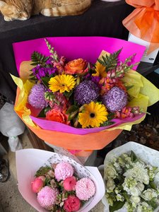 Products: Bright and Cherry Bouquet-Flowers that Wow-Auckland delivery - Flowers that Wow- Florist - South Auckland Delivery
