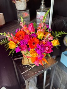 Bright Days Posy in a Flax bag - Flowers that Wow- Florist - South Auckland Delivery