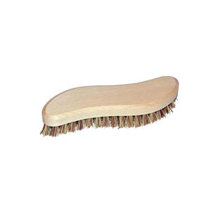Florence: Beechwood Scrubbing Brush 205mm – Sisal & Piassava Fibre Bristles