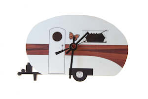 Gifts: Ian Blackwell mini Kiwi clock Caravan