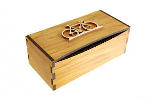 Gifts: Ian Blackwell Gentleman’s quarters Bike