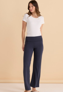 Pants: Betty Basics Houston Relax pants