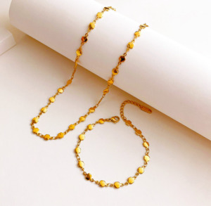 Flying Saucers Jewellery 1: Flying Saucers gold disc chain necklace
