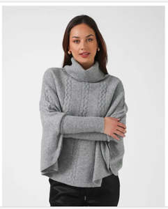 Jumpers: Cable poncho Grey