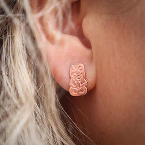 Little Taonga: Little Taonga Tiki Earrings Rose gold