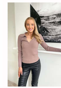 Knitwear: Rib Johnny collar knit Dusty pink