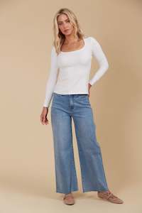 Isle of mine Naira  scoop neck top ivory