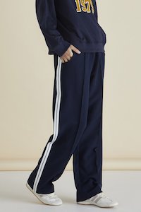 Betty Basics 1: Betty Basics Maddison Jogger Navy