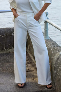 Denim: Sills Madison Chalk Jean - Chalk