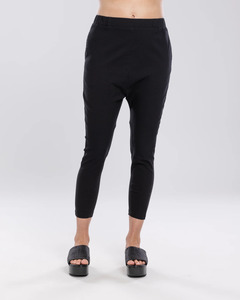 Nes: Nes Reefer Pant - Black