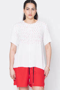 Company Of Strangers: Company Of Strangers Entitled Tee - Red Scatter