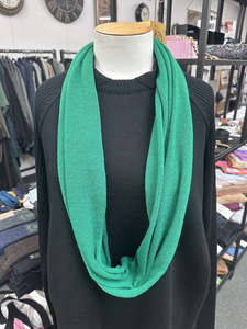 Country Laine Plain Infinity Scarf - Emerald