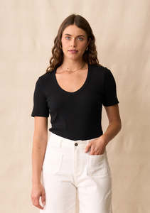 Neris Noah V Neck Tee - Black