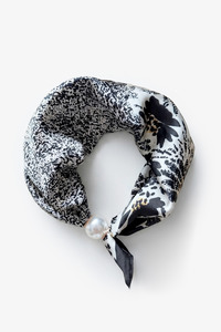 Antler Pearl Fasten Neck Tie - Inked Garden
