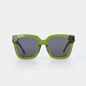 Sunglasses: Isle of Eden Sunglasses | Maleika - Bottle Green