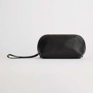 Juju & Co. | Transit Pouch | Black